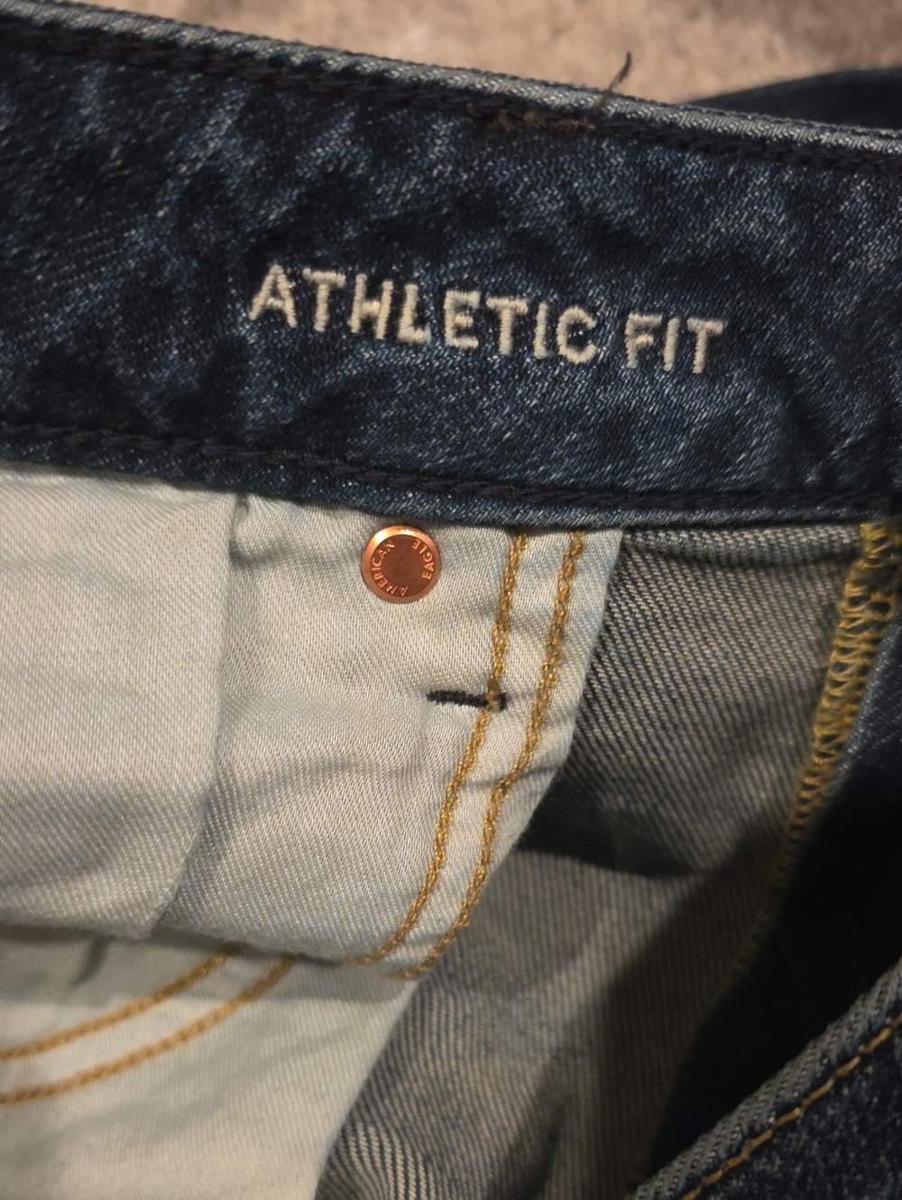 American Eagle Outfitters Men's Medium Blue Athletic Fit FLEX Jeans - Picture 2 of 7